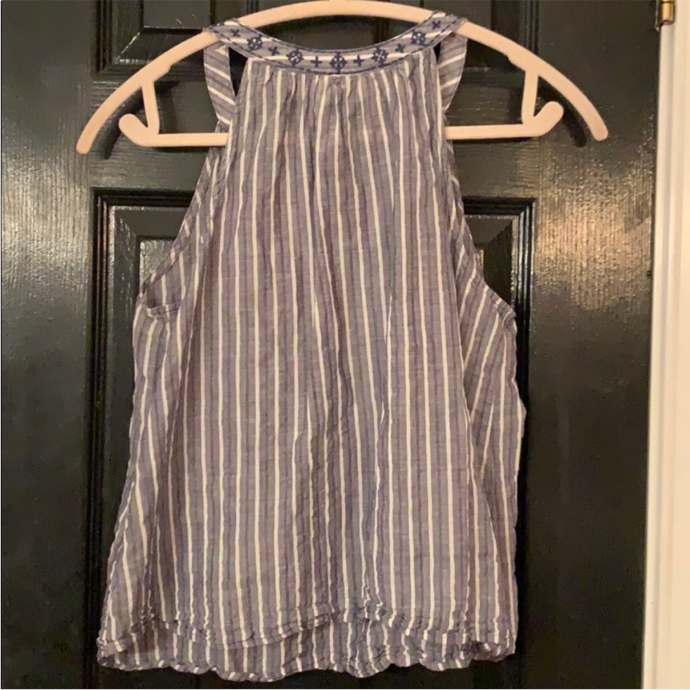 Universal Thread Chambray Top Size S - image 3